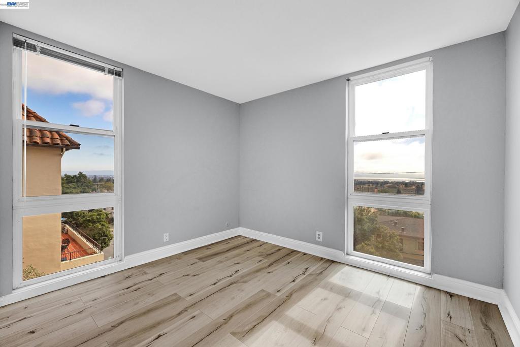 2 Panoramic Way 306 Property Photo 11