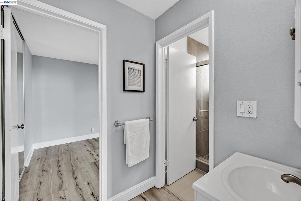 2 Panoramic Way 306 Property Photo 15