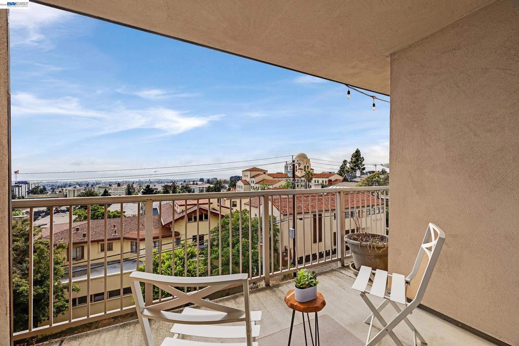 2 Panoramic Way 306 Property Photo 20