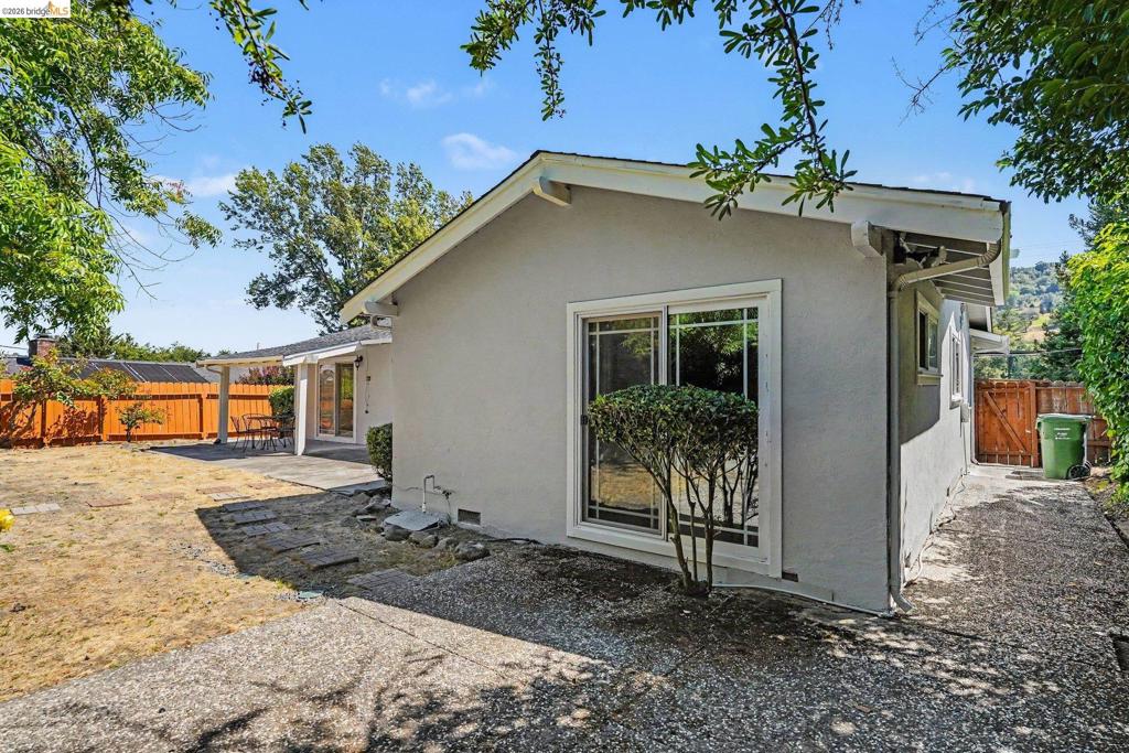 649 Moraga Way Property Photo 33