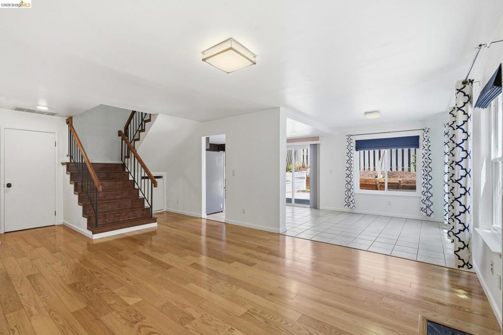 224 Sandy Cove Ln Property Photo 6