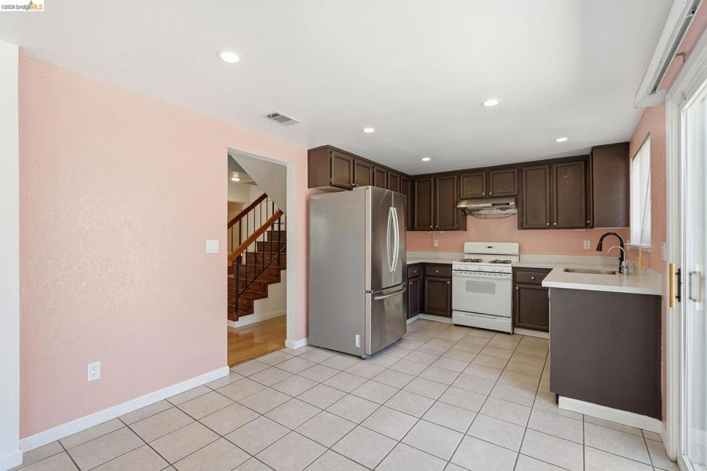 224 Sandy Cove Ln Property Photo 11
