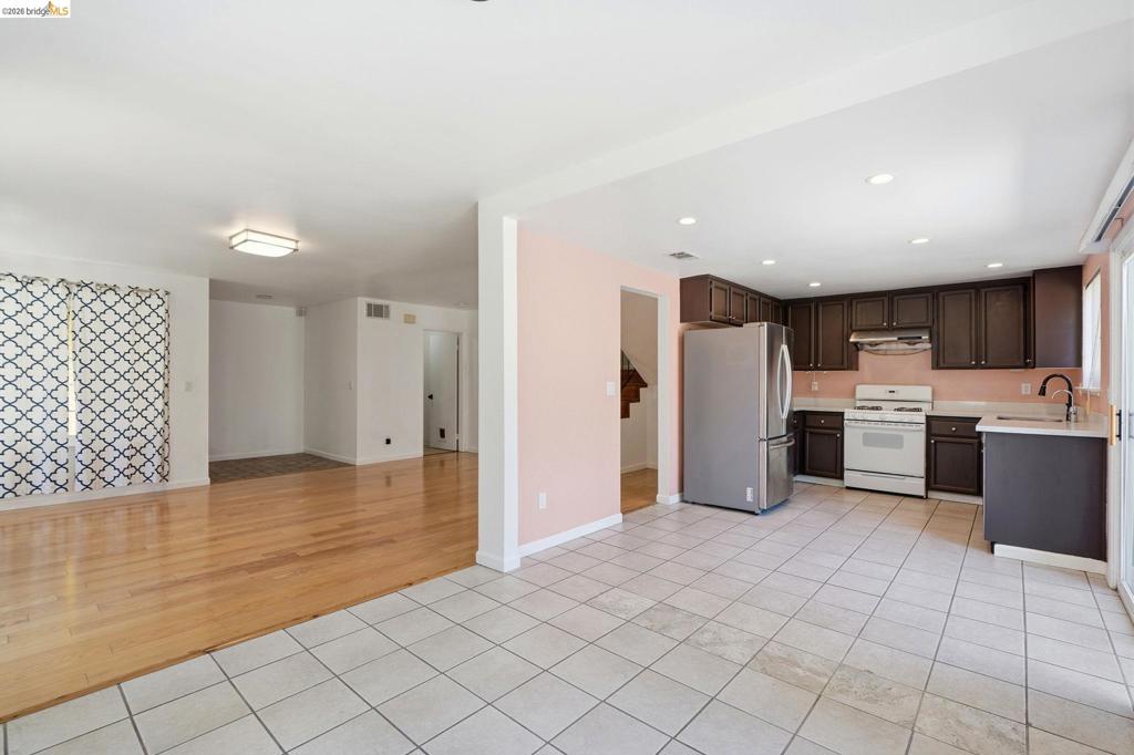 224 Sandy Cove Ln Property Photo 13