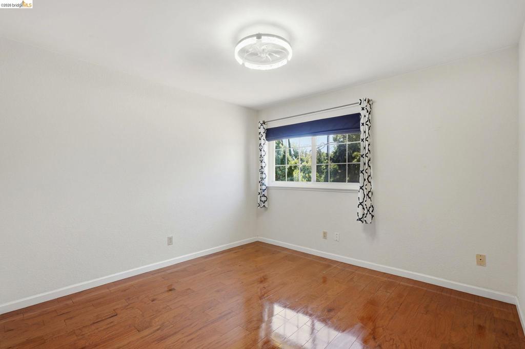 224 Sandy Cove Ln Property Photo 19