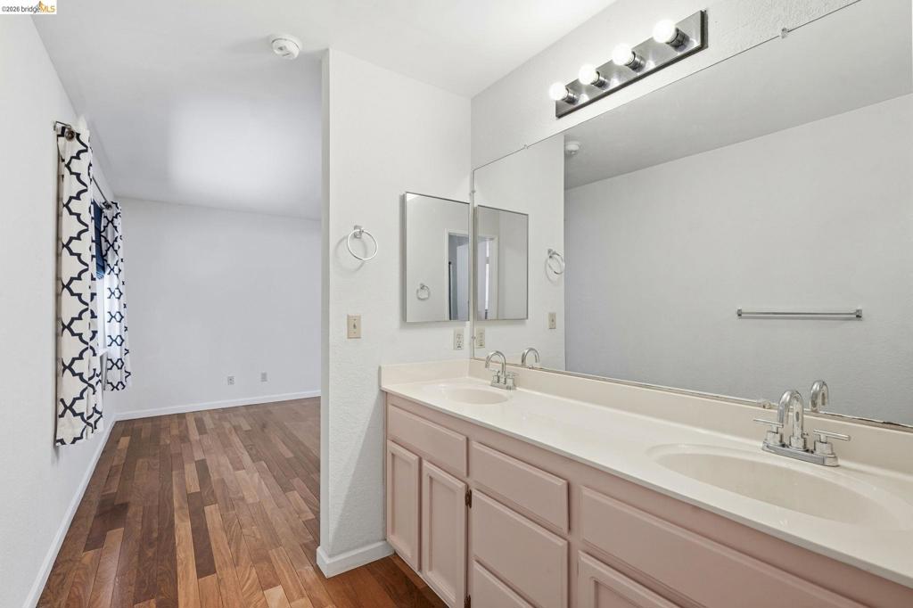 224 Sandy Cove Ln Property Photo 29