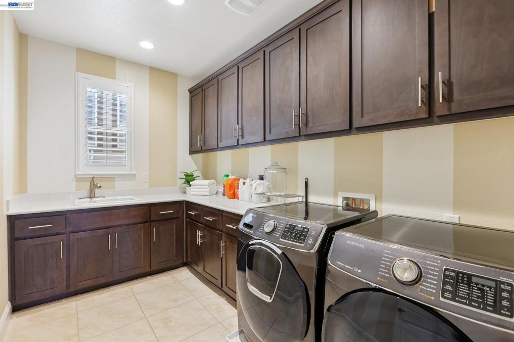 4203 Oak Knoll Dr Property Photo 17