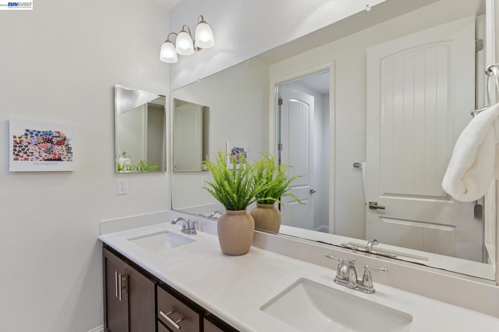 4203 Oak Knoll Dr Property Photo 27