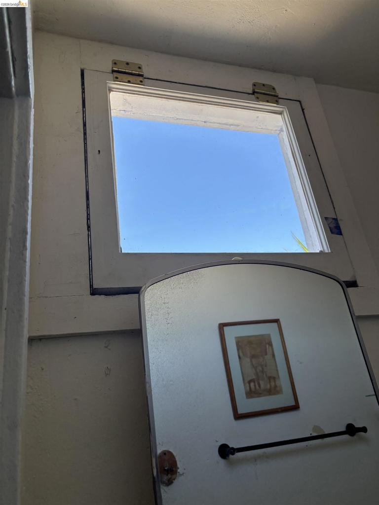 915 39th St Property Photo 19