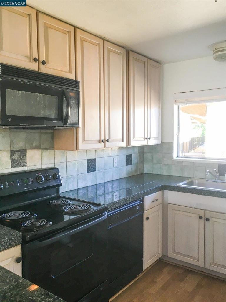 155 Canal St 12 Property Photo 5
