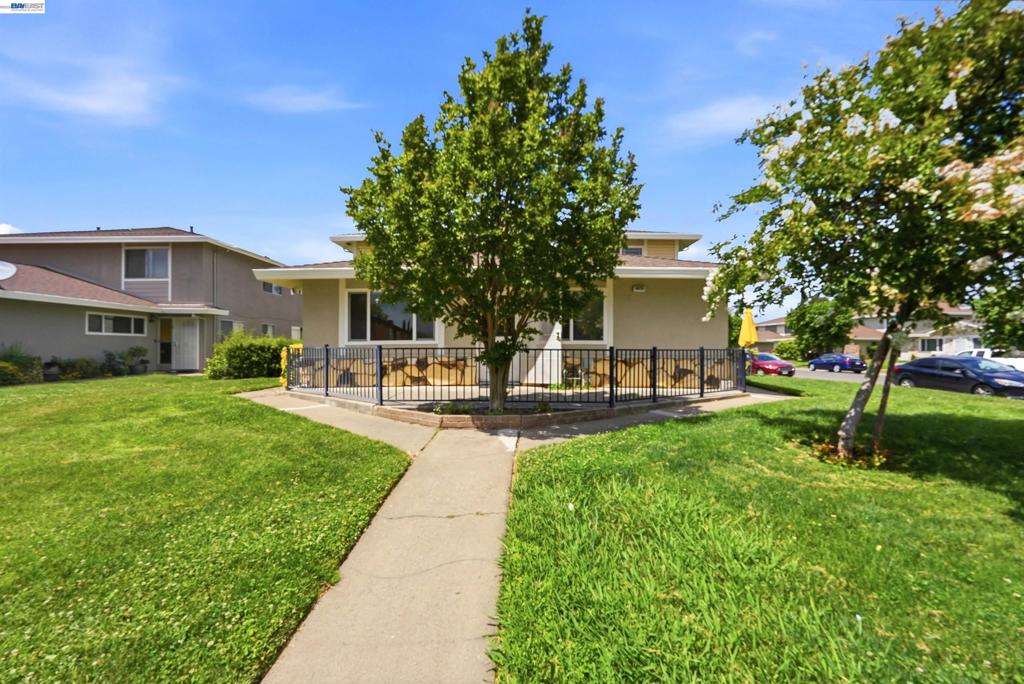 9079 Pinata Way 1 Property Photo 1