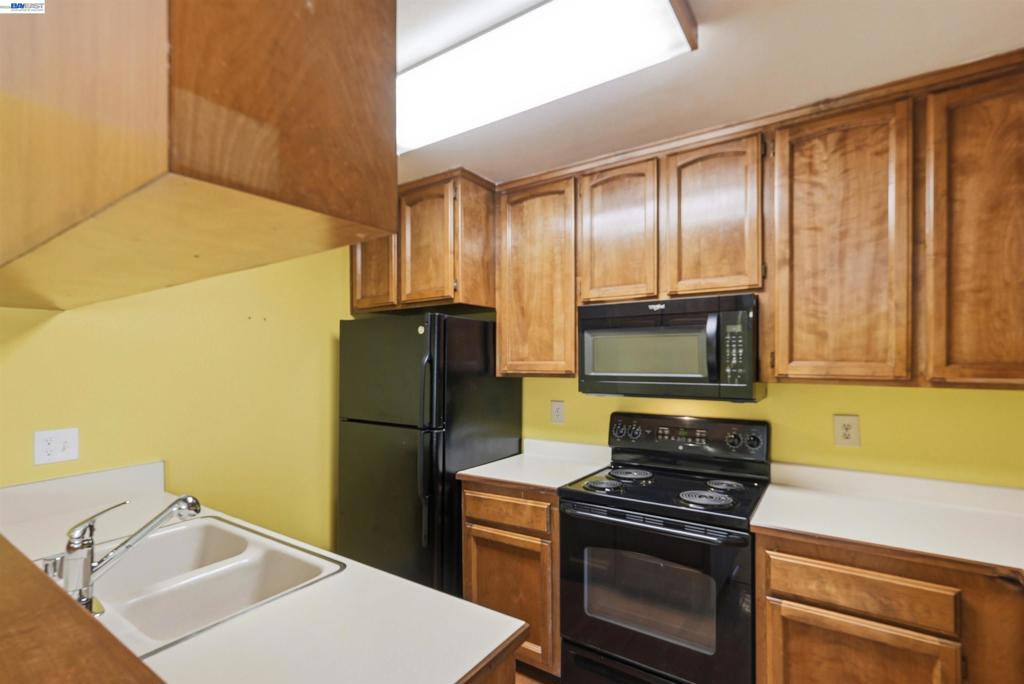 9079 Pinata Way 1 Property Photo 11