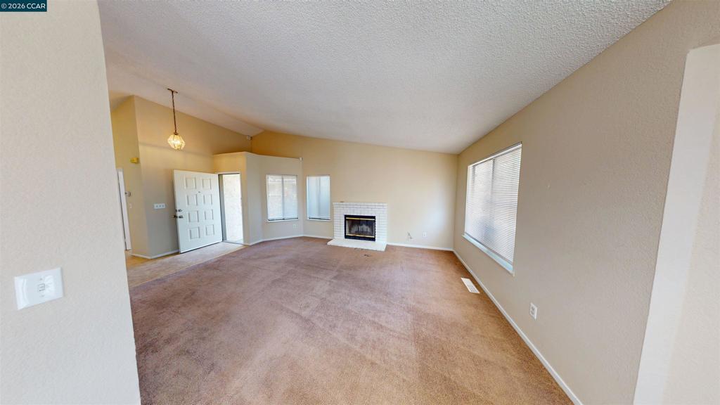 2825 Cashew St Property Photo 7
