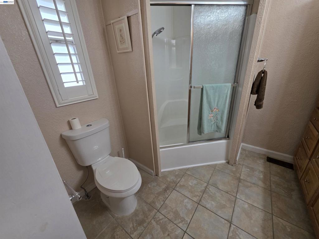 3231 Vineyard Ave Property Photo 19