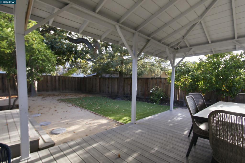 1412 Delaware Dr Property Photo 26