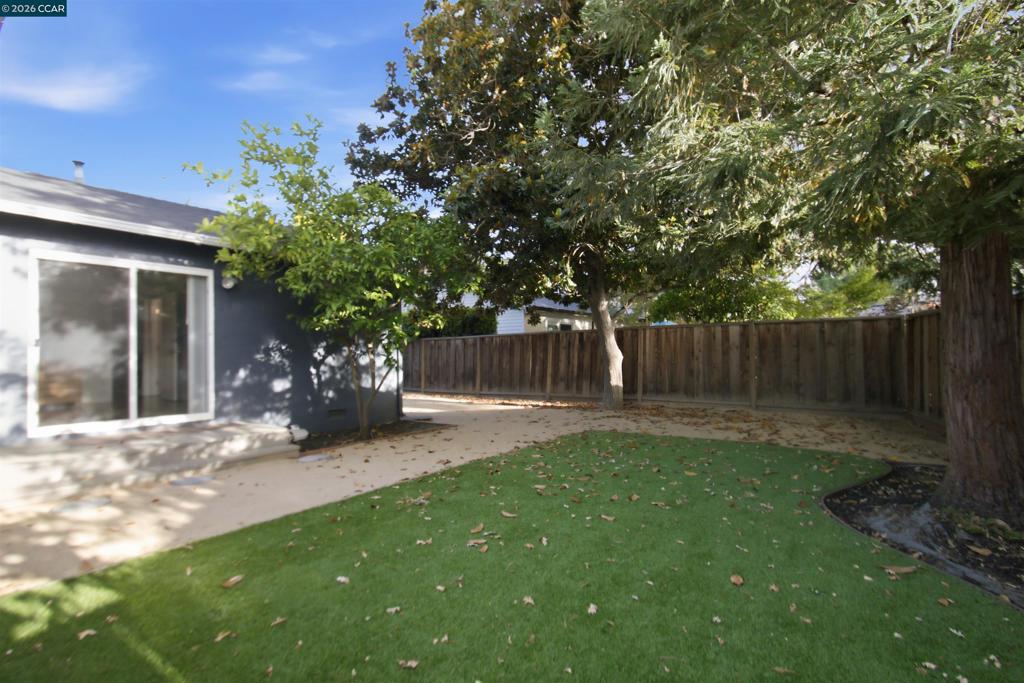 1412 Delaware Dr Property Photo 30