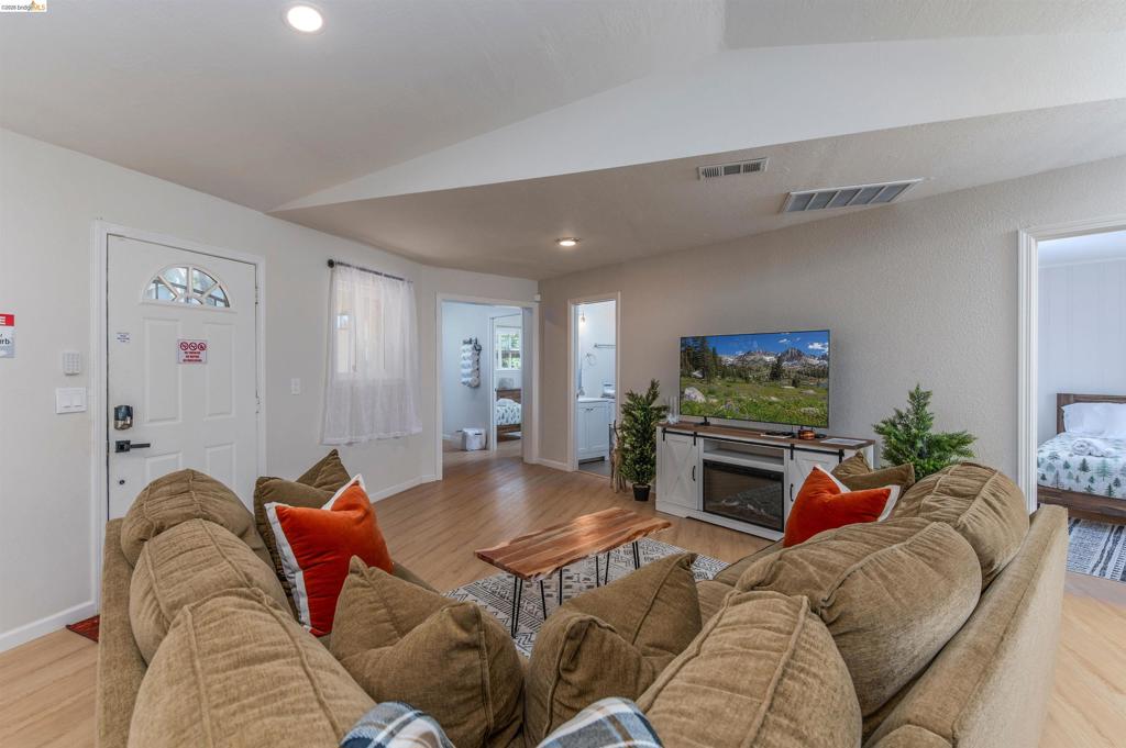 23984 Oxbow Ln South Property Photo 8