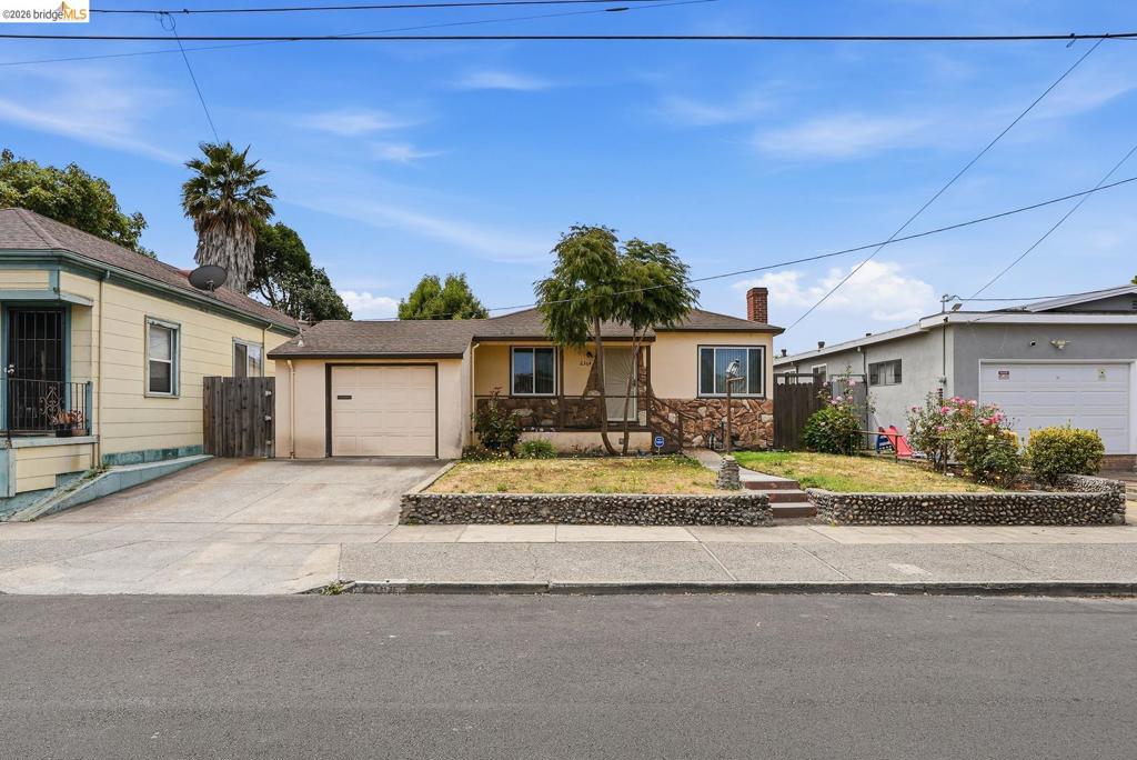 2364 Grant Ave Property Photo 1