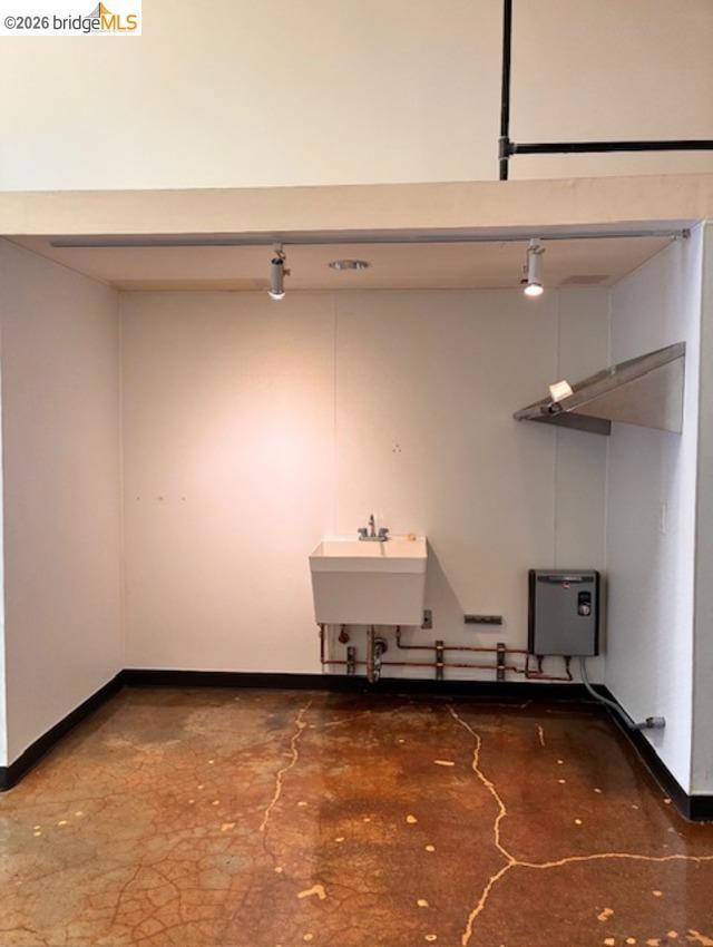 1724 Mandela Parkway #5 Property Photo 3