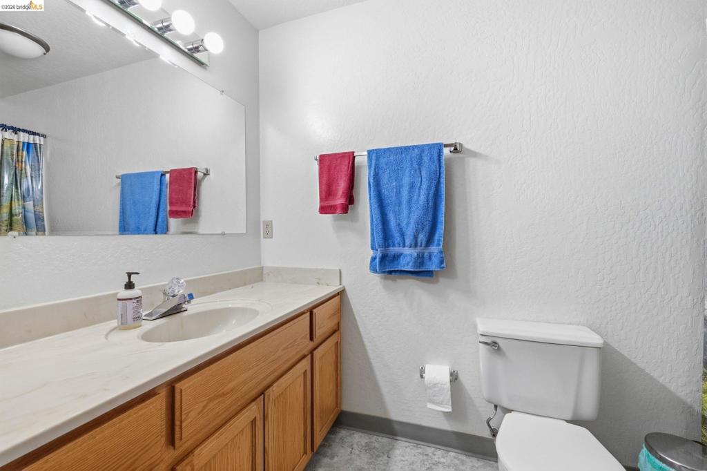 12701 Cresthaven Dr Property Photo 12