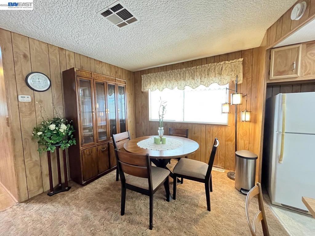 1285 Sussex Way Property Photo 18