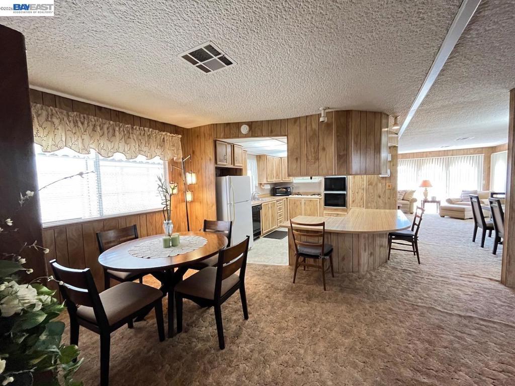 1285 Sussex Way Property Photo 19