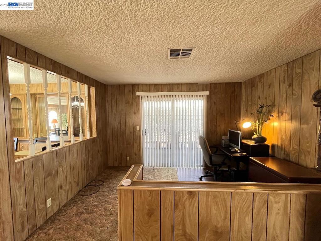 1285 Sussex Way Property Photo 22