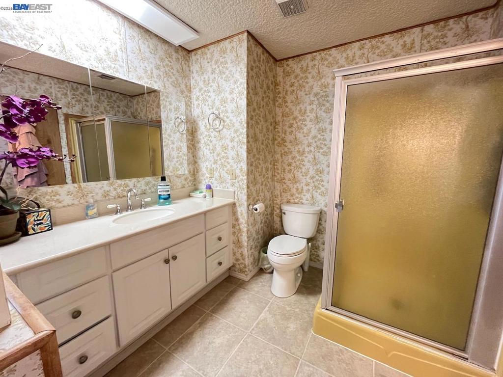 1285 Sussex Way Property Photo 32