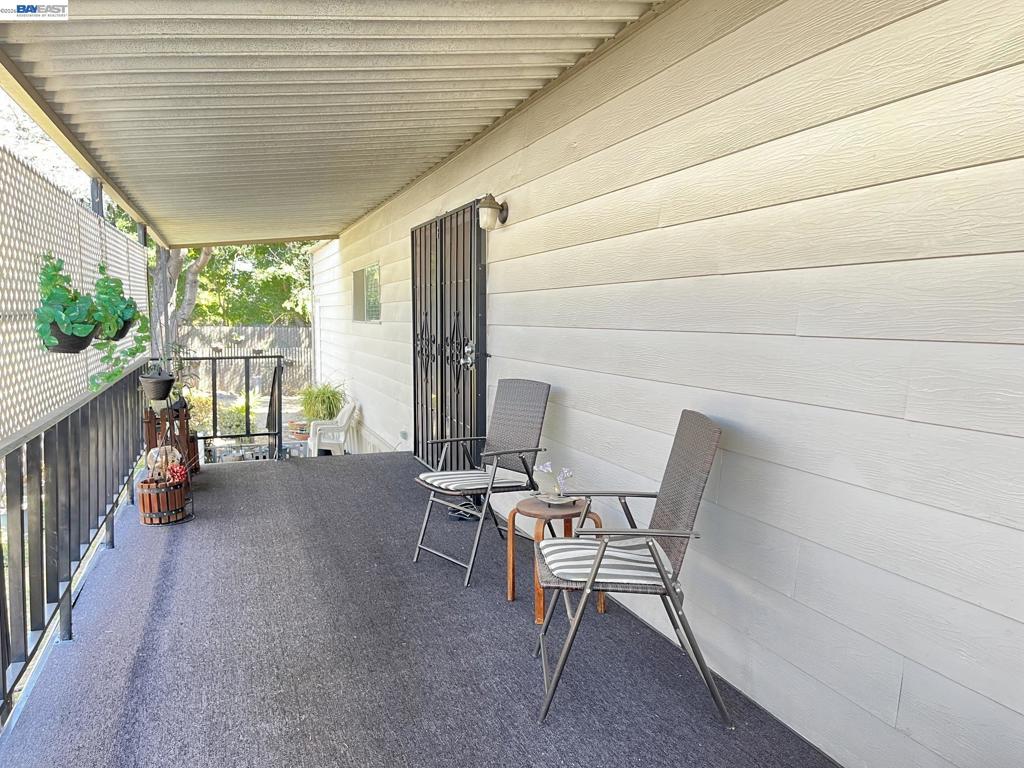 1285 Sussex Way Property Photo 40