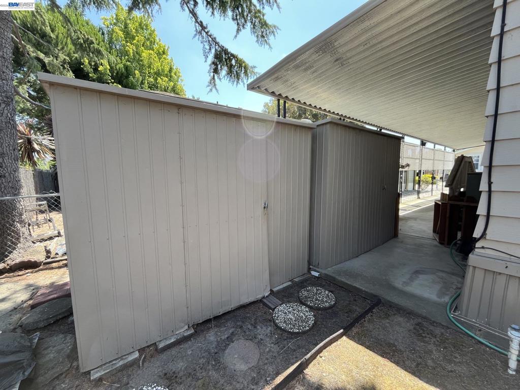 1285 Sussex Way Property Photo 46