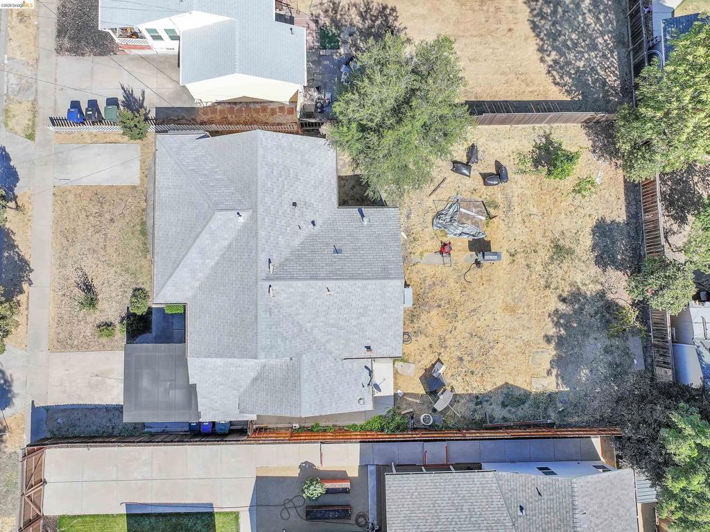 93 Atherton Ave Property Photo 9