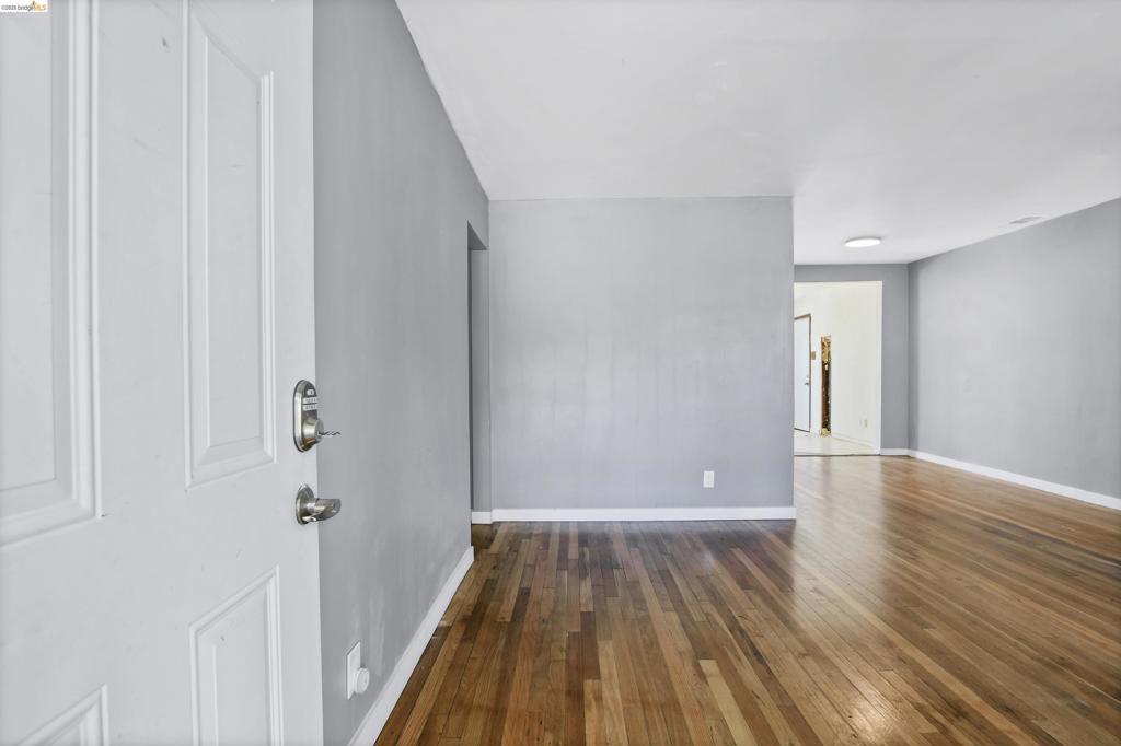 93 Atherton Ave Property Photo 18
