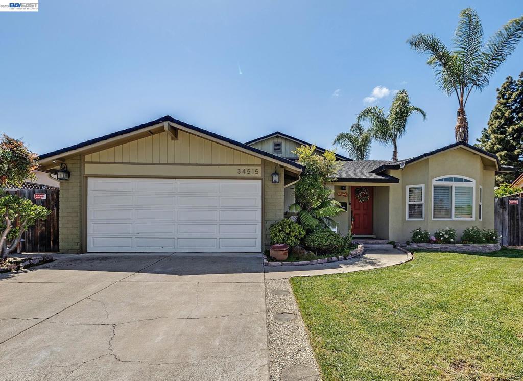 34515 Bentley Ct Property Photo 1