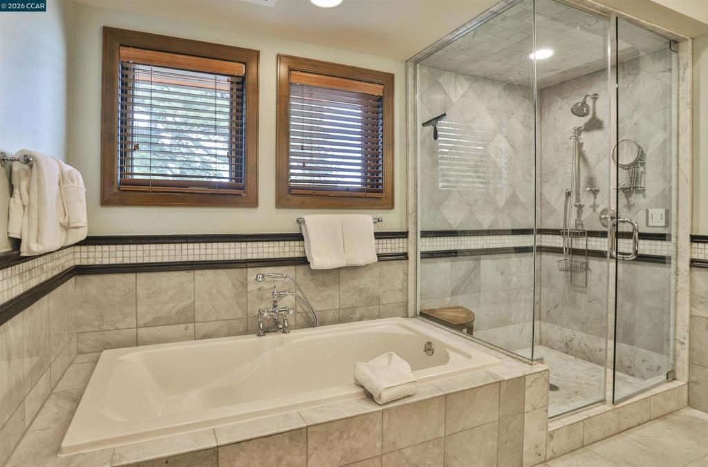6750 North Lake Blvd 2e Property Photo 20