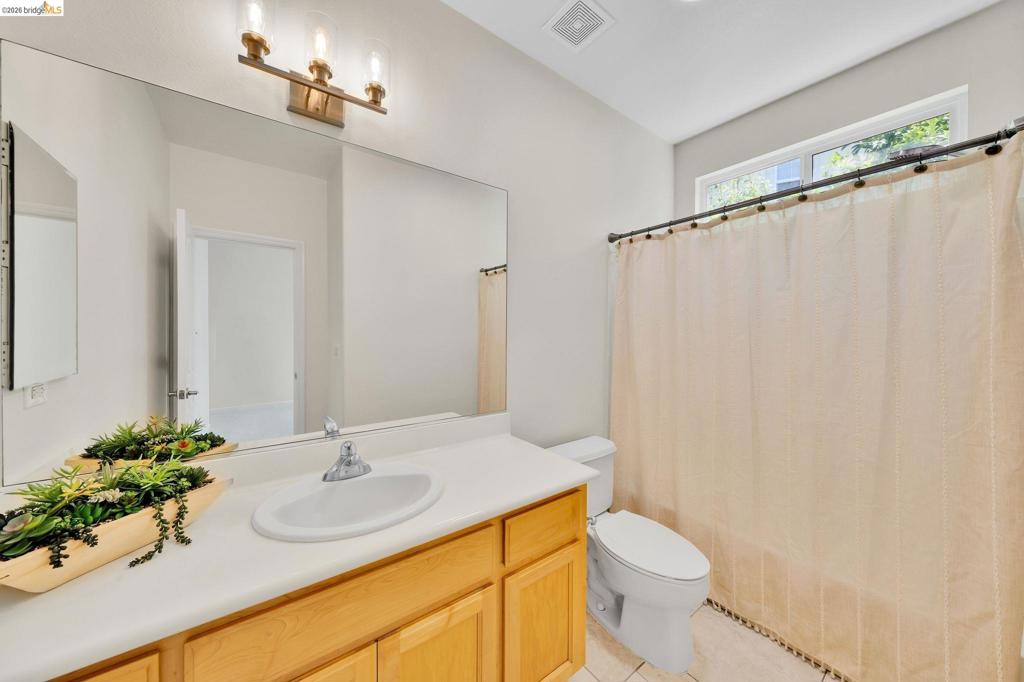 2397 Boulder St Property Photo 24