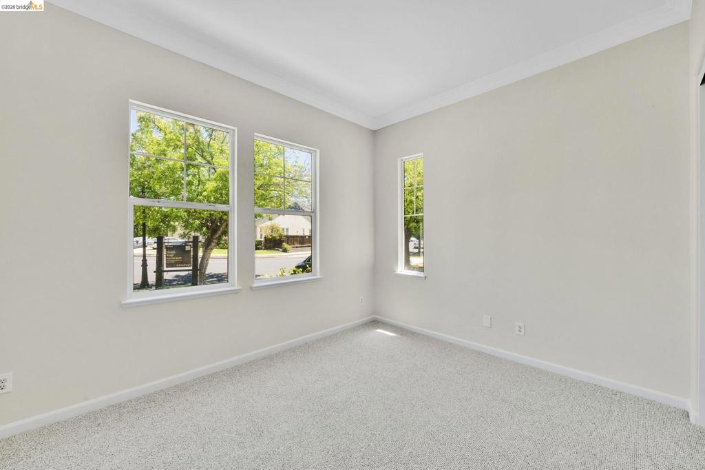 2397 Boulder St Property Photo 28