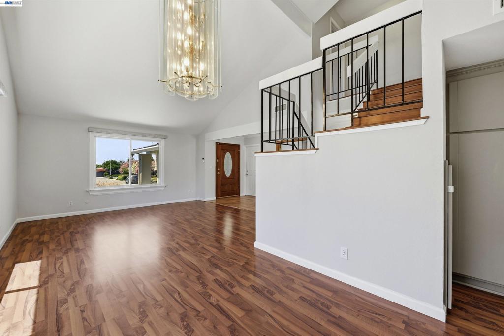 47108 Yucatan Dr Property Photo 10