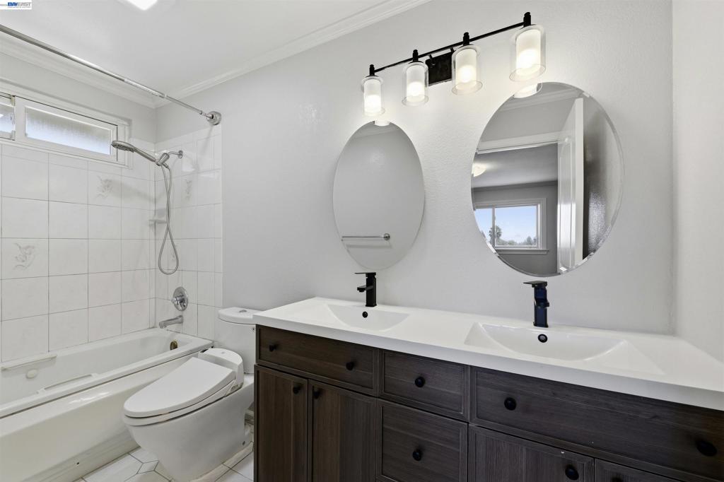 47108 Yucatan Dr Property Photo 37