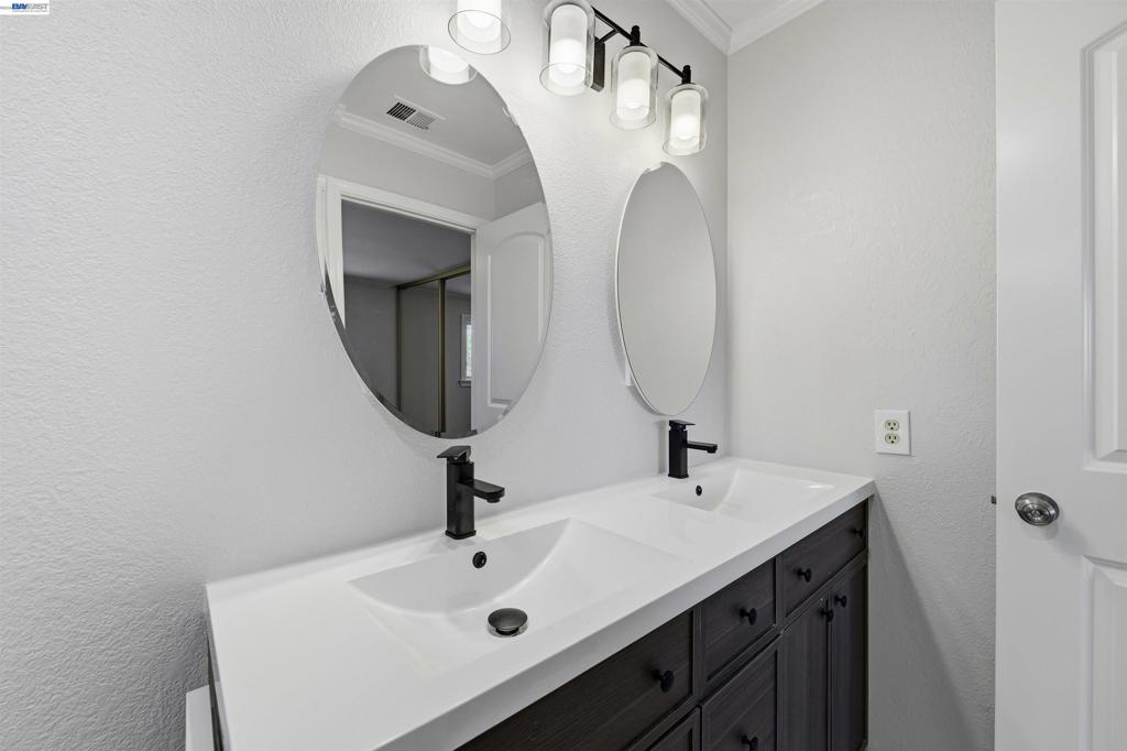 47108 Yucatan Dr Property Photo 38
