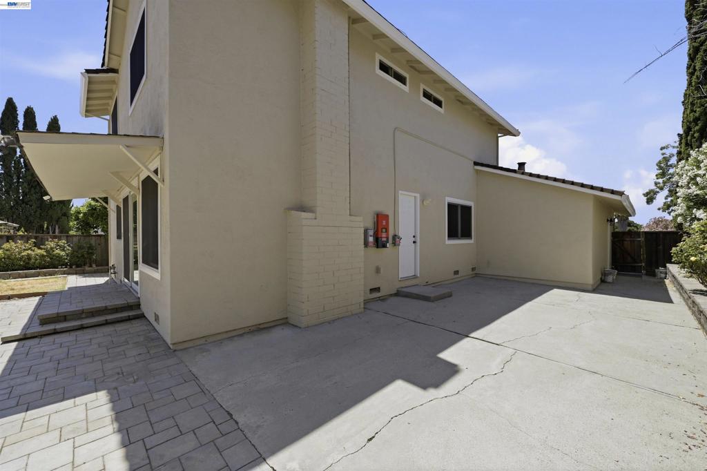 47108 Yucatan Dr Property Photo 45