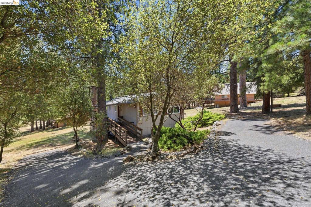19666 Cottonwood St Property Photo 2