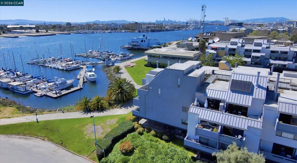 1 W Embarcadero 354 Property Photo 2