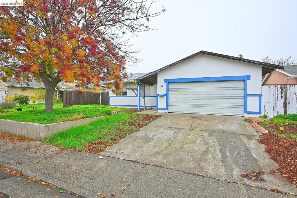 854 Finch Way Property Photo 1
