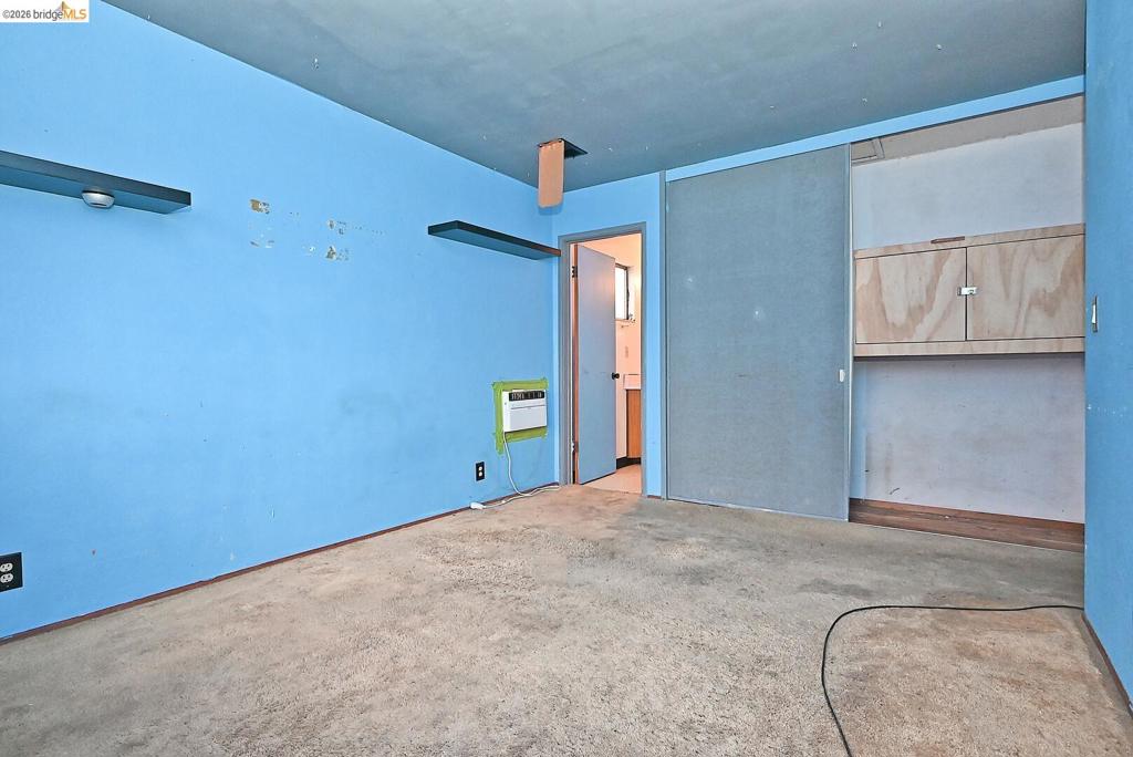 854 Finch Way Property Photo 23