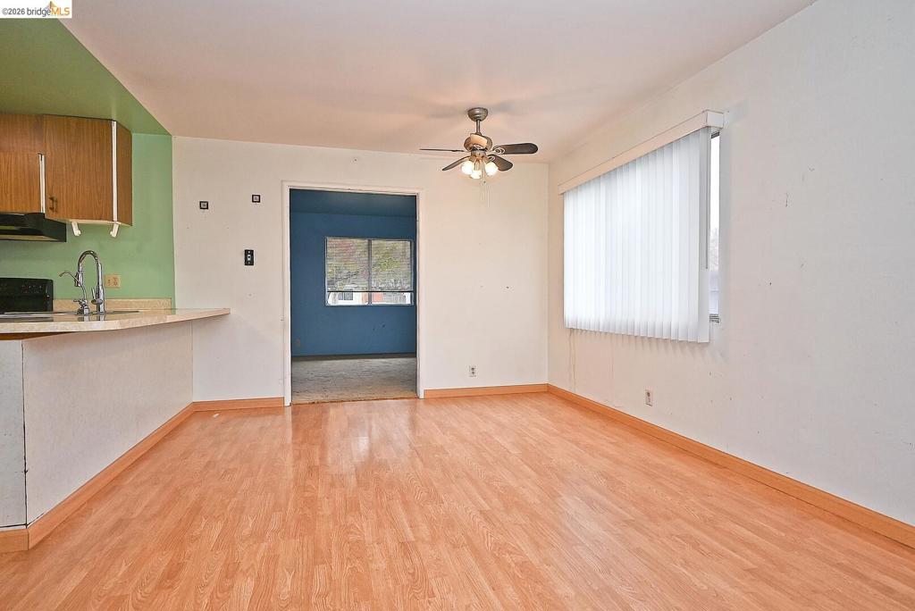 854 Finch Way Property Photo 32