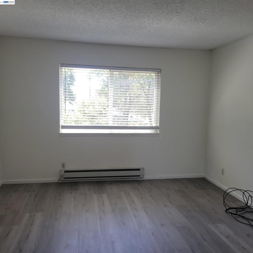 1321 Webster St Property Photo 10