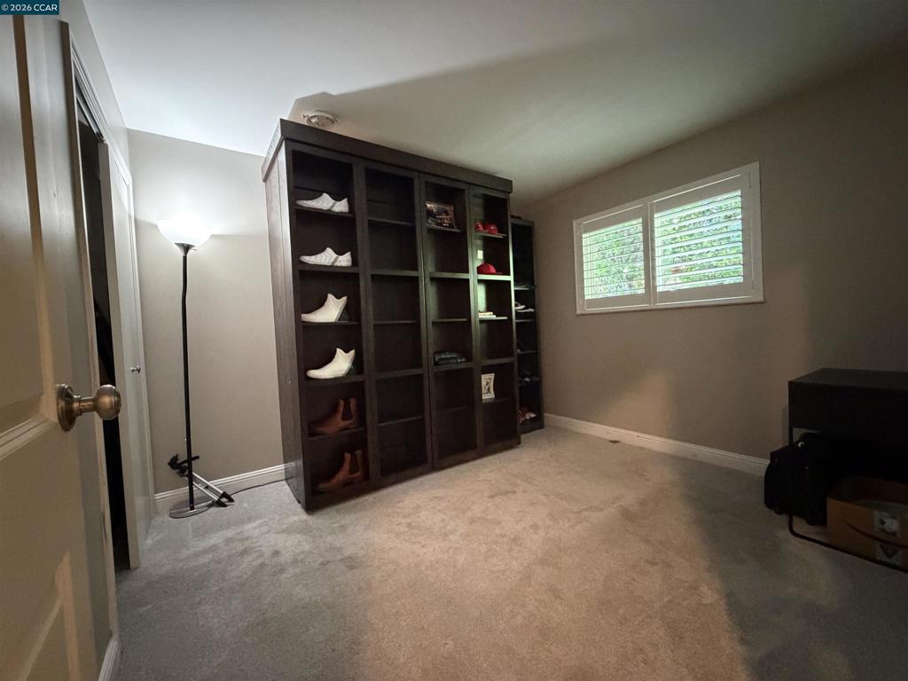 930 Sassel Avenue Property Photo 10
