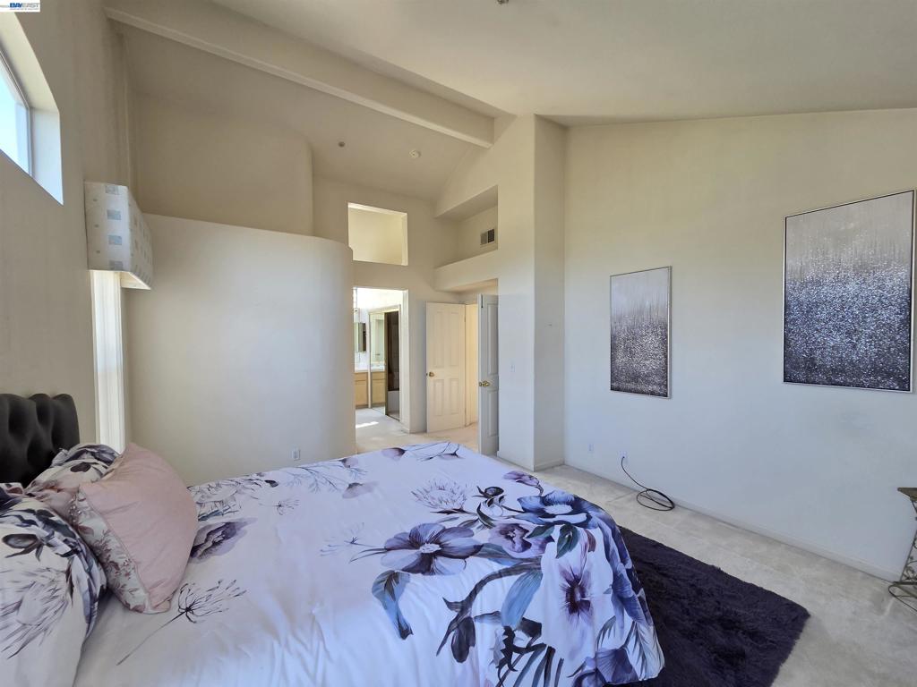 30330 Meridien Cir Property Photo 13