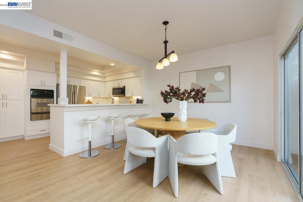 8591 Via Mallorca F Property Photo 12