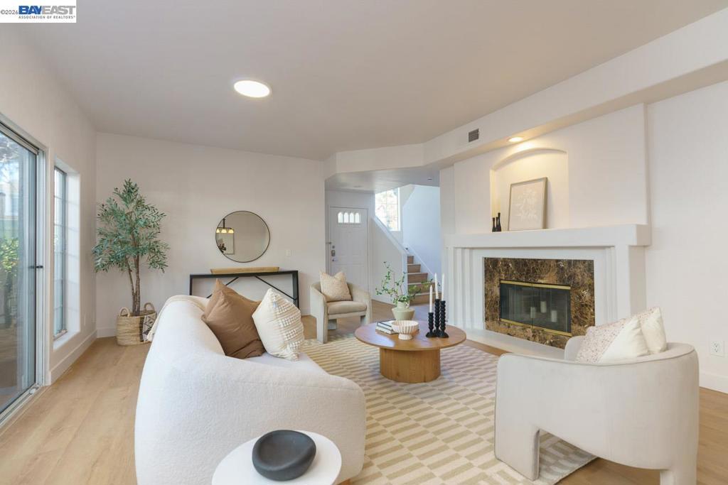 8591 Via Mallorca F Property Photo 13