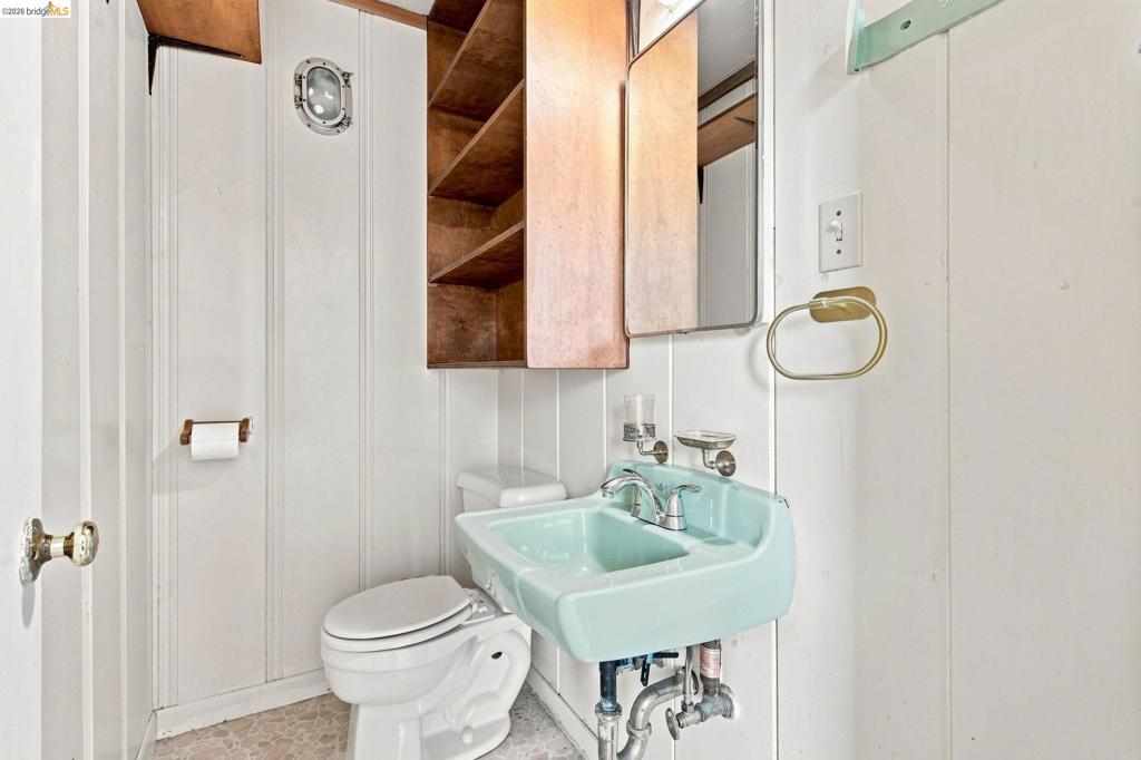 26 Dudley Ct Property Photo 28